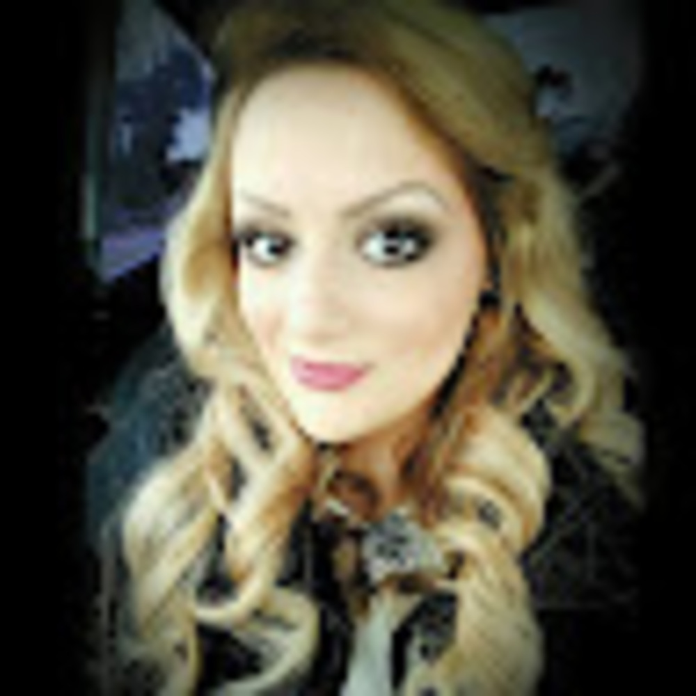 Meet your Posher, Christina